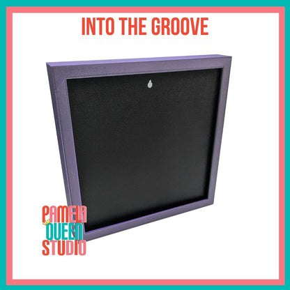 Square Frame Into the Groove Kinusaiga  - Dark Purple/Black